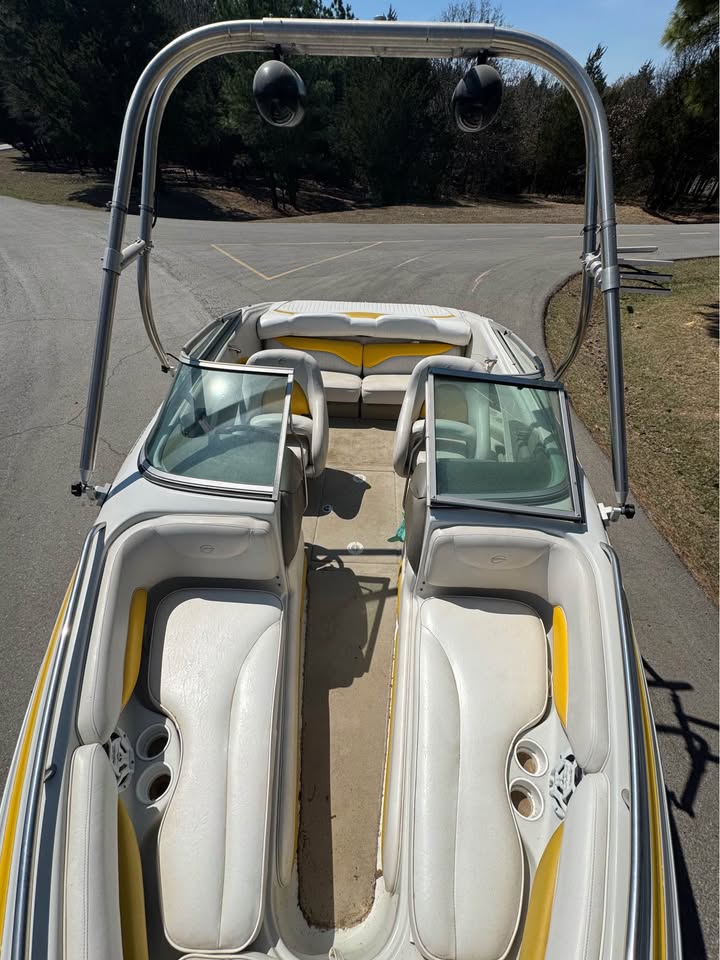2003 Crownline 202 Br