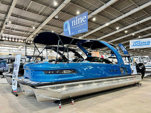 2025 Avalon Excalibur Twin Quad Lounger Windshield