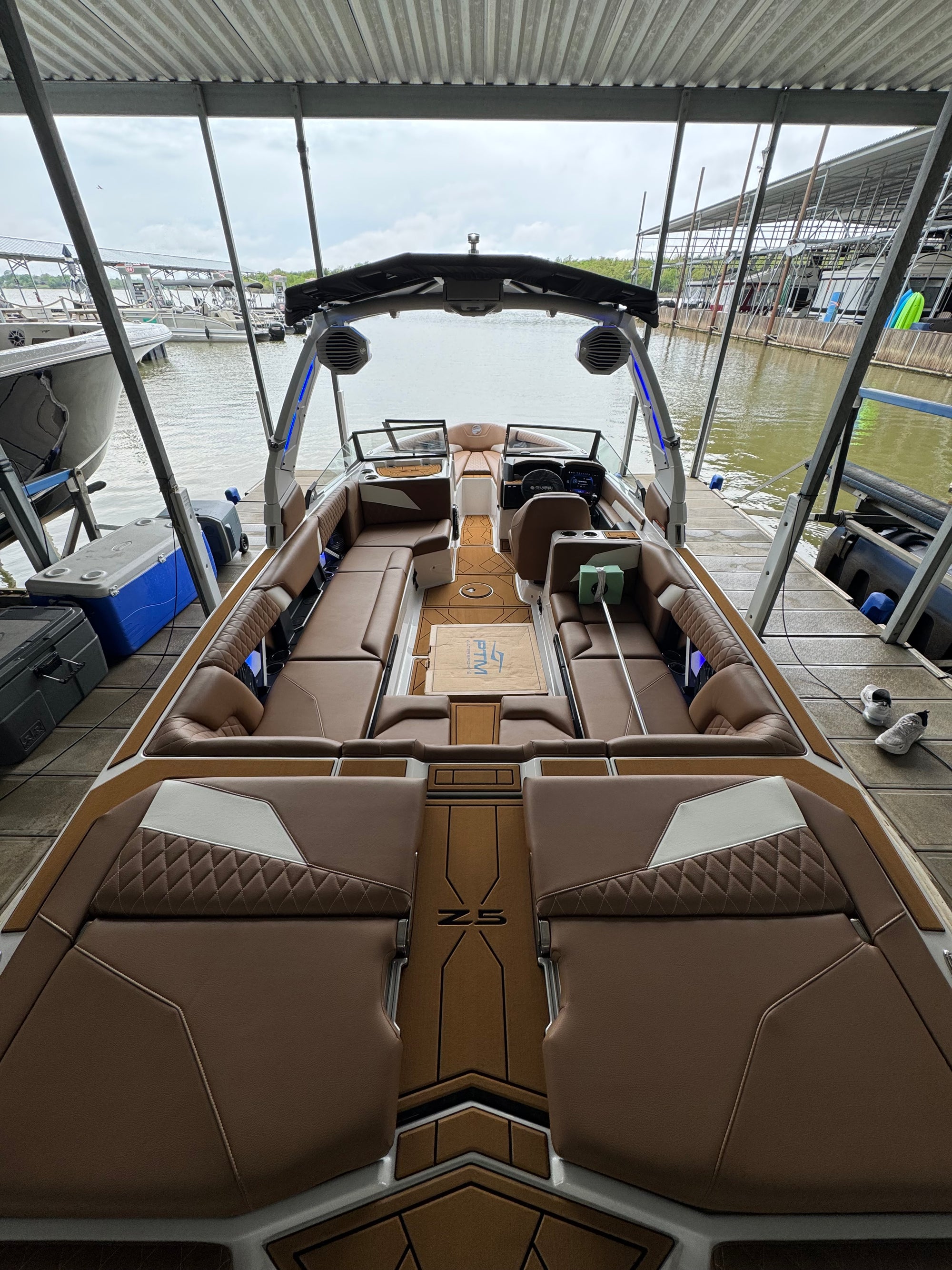 2025 Tigé Z5