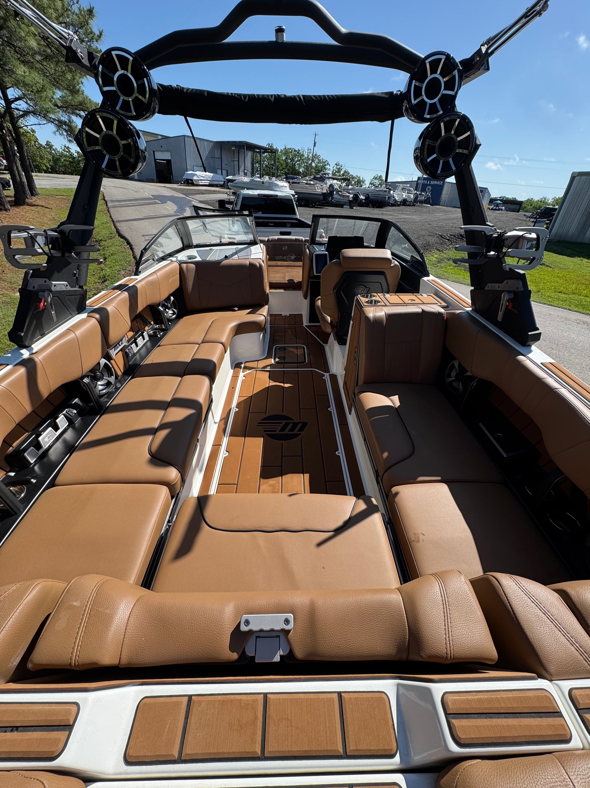 2021 Malibu Wakesetter 24 MXZ