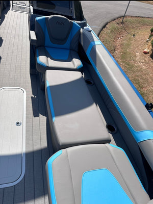 2025 Avalon Excalibur Twin Quad Lounger Windshield