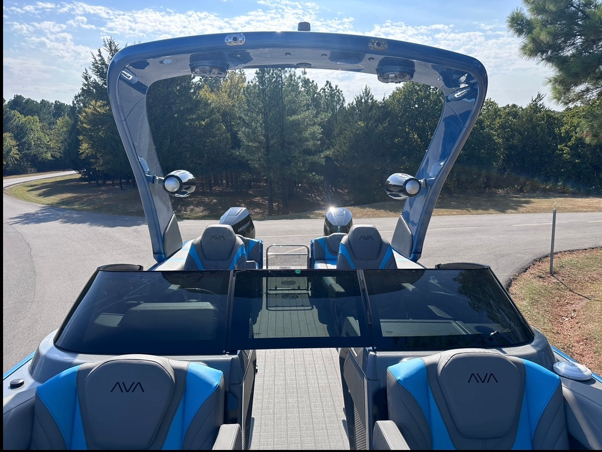 2025 Avalon Excalibur Twin Quad Lounger Windshield
