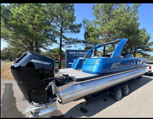 2025 Avalon Excalibur Twin Quad Lounger Windshield