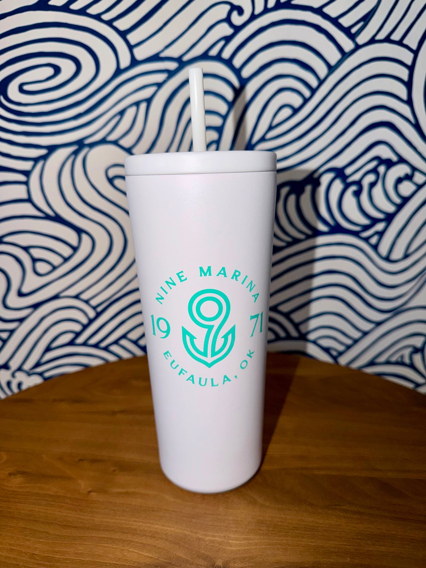 BRANDED - TUMBLER WHITE 24OZ  W/ TURQ BADGE LOGO