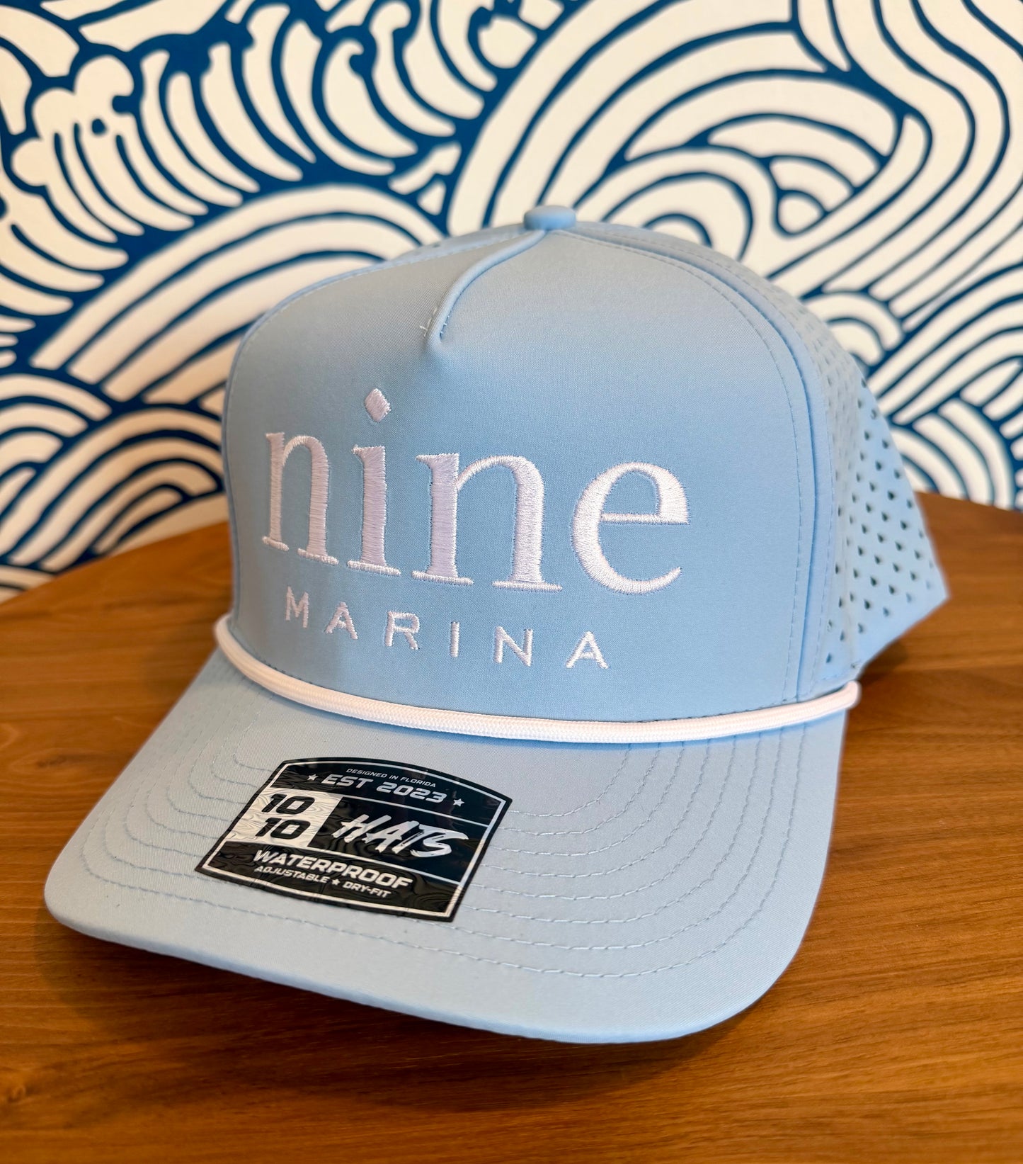 1010/26 - HAT WHITE NINE MARINA LOGO EMBROIDERED