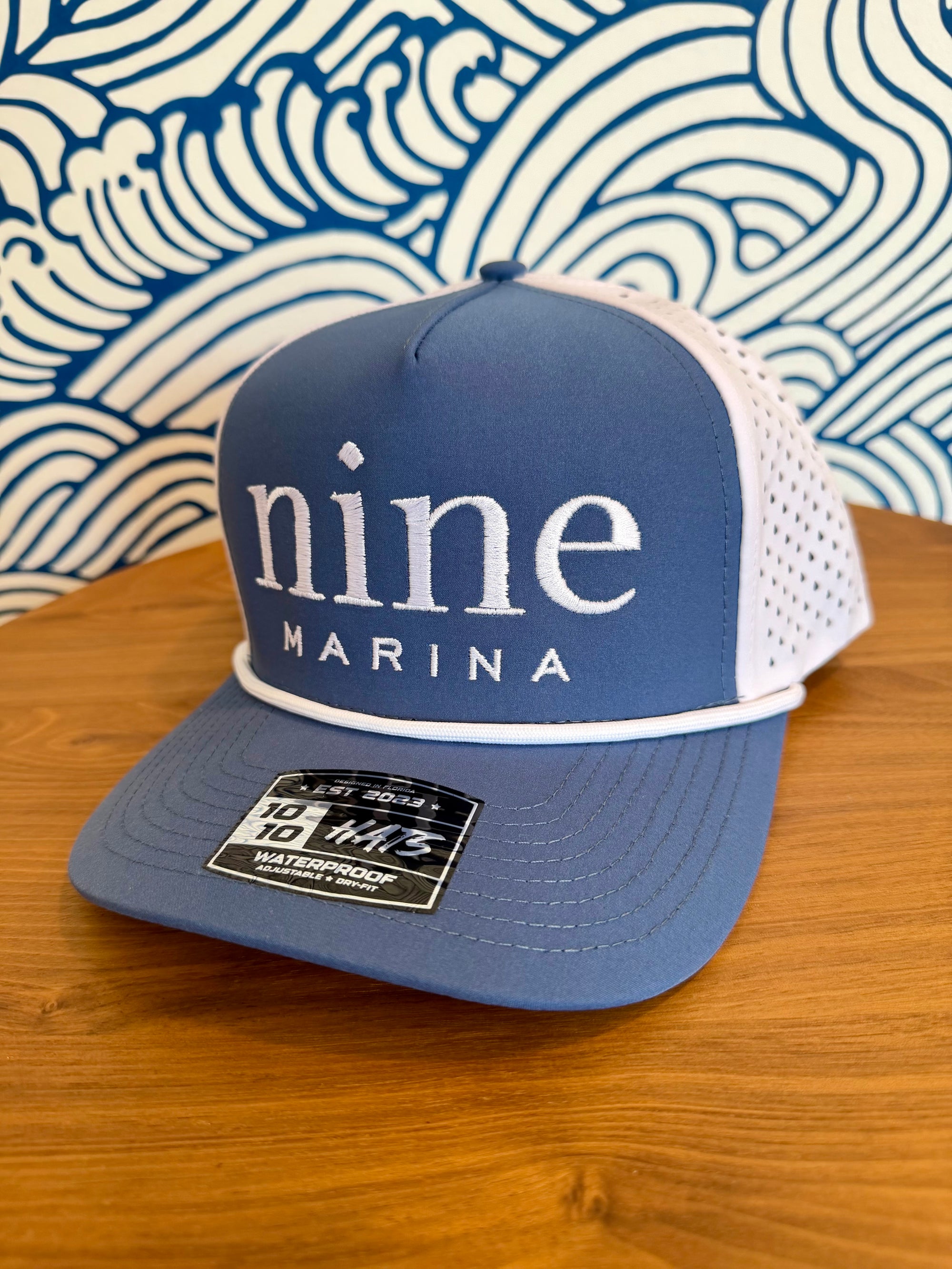 1010/26 - HAT WHITE NINE MARINA LOGO EMBROIDERED