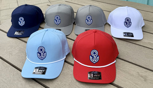 1010/26 - HAT WITH 9 PATCH LOGO