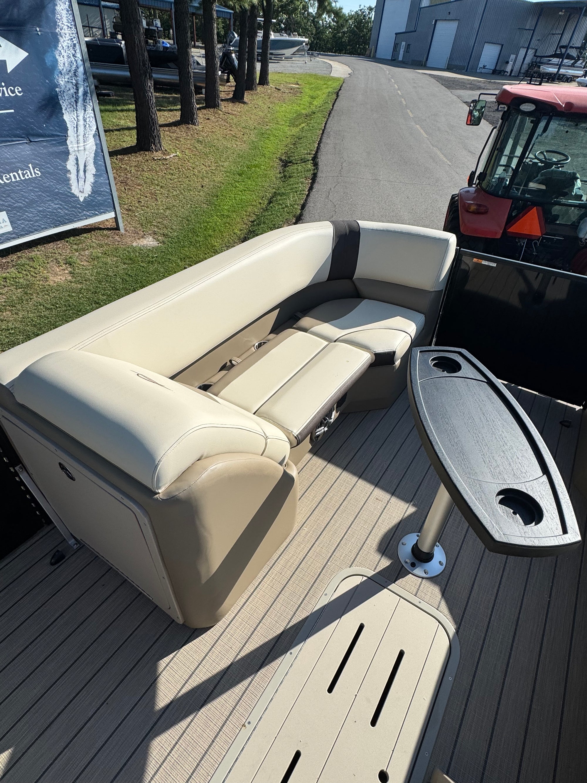2025 SunCatcher Select 322SS