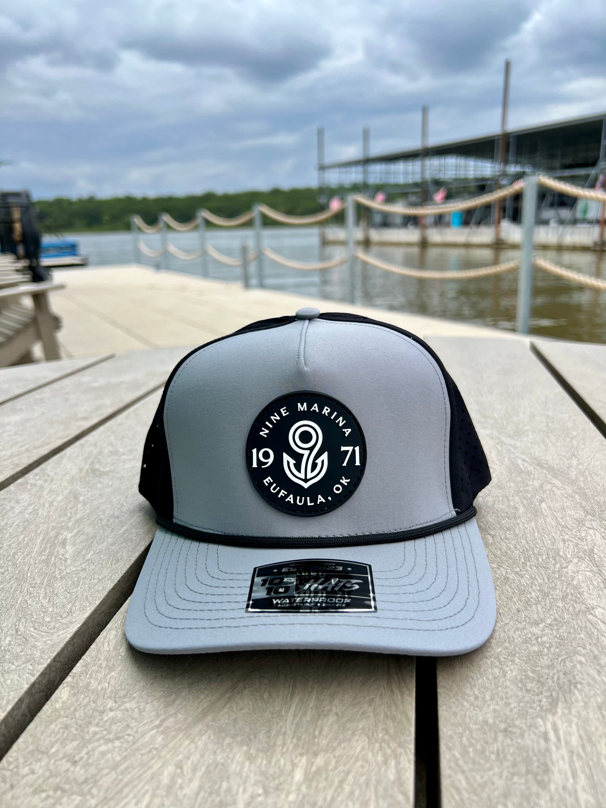 1010 - BLACK RUBBER BADGE HAT