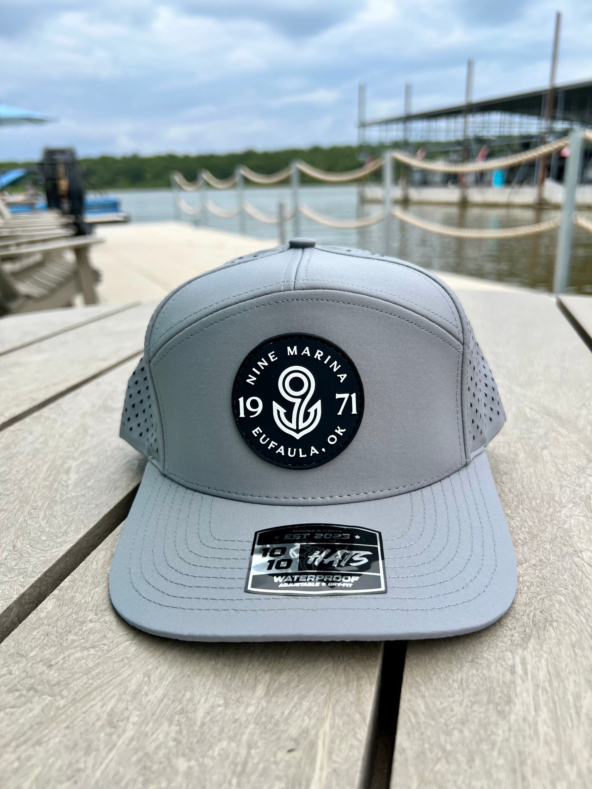 1010 - BLACK RUBBER BADGE HAT