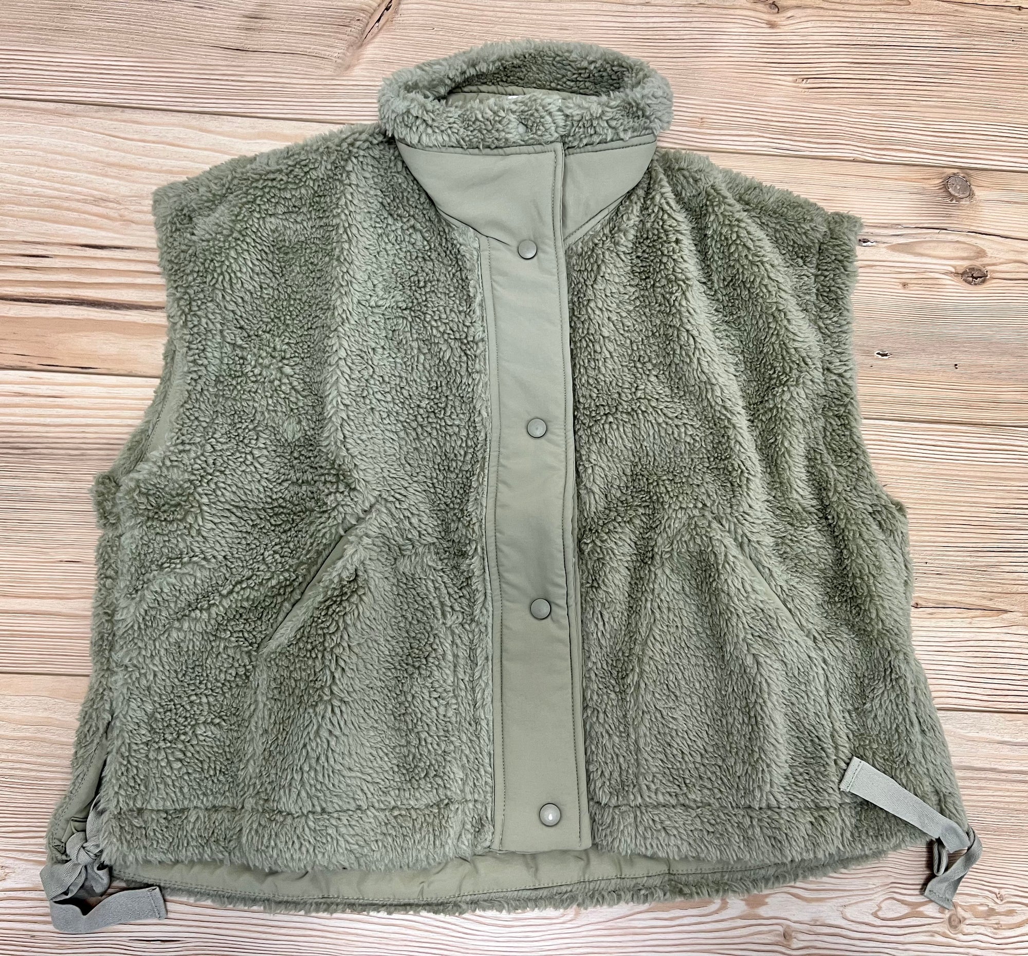HYFVE - WOOL VEST BLACK & OLIVE