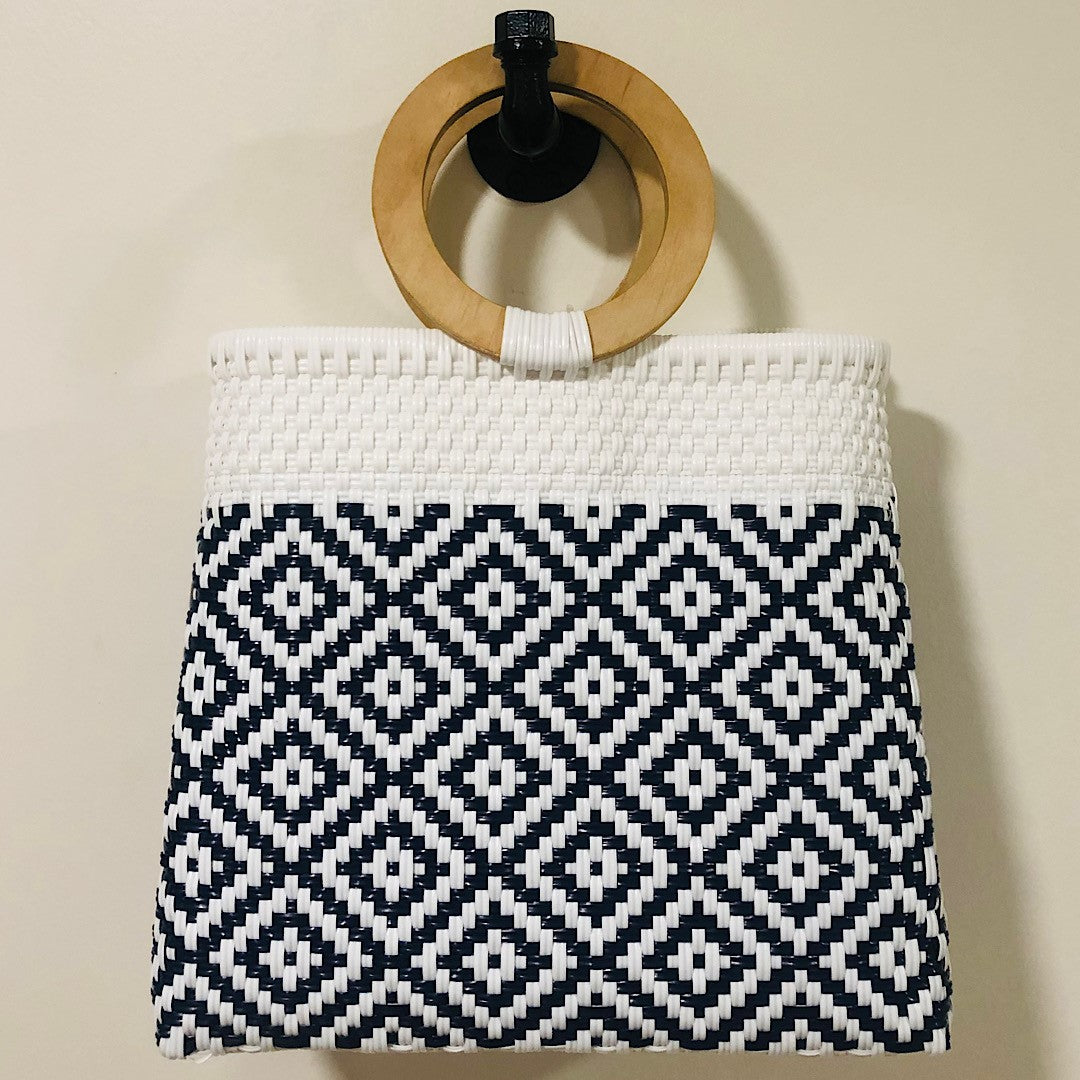 UN PUEBLO MADERA TOTE WHITE/NAVY