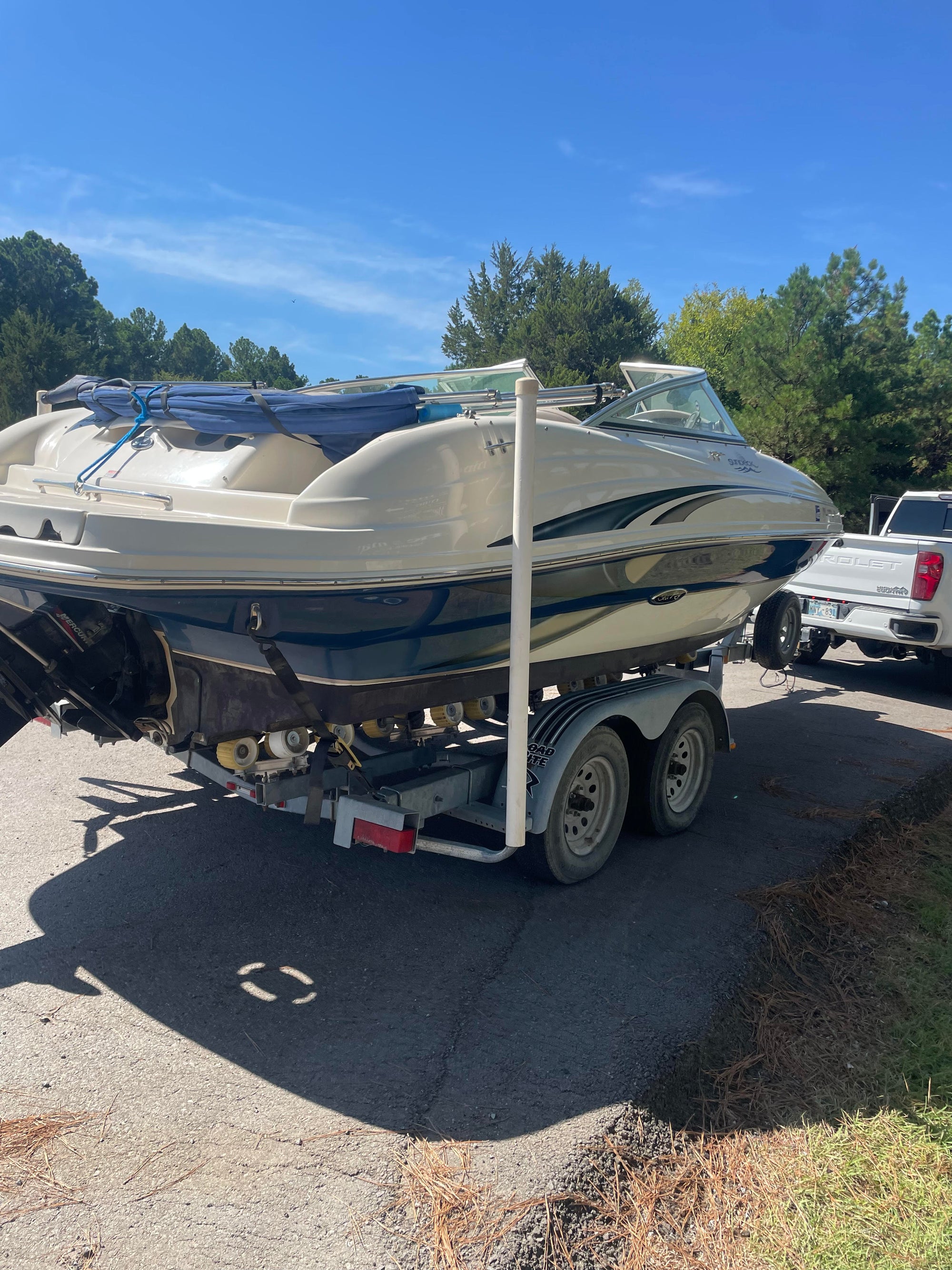 2004 Sea Ray 200 Sundeck